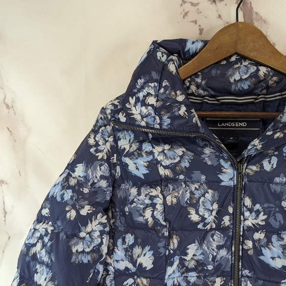 Lands End Down Jacket Womens 8 Medium Puffer Coat Blue Floral Zip Puffy FP Power - Picture 2 of 11